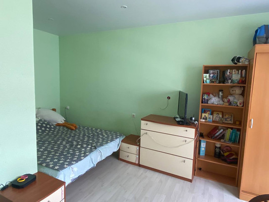 Продам однокомнатную (1-комн.) квартиру, Лавриненко ул, 13к3, Москва г