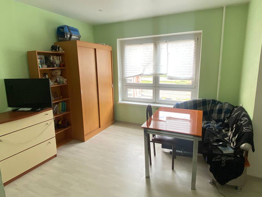 Продам однокомнатную (1-комн.) квартиру, Лавриненко ул, 13к3, Москва г