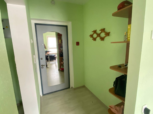 Продам однокомнатную (1-комн.) квартиру, Лавриненко ул, 13к3, Москва г