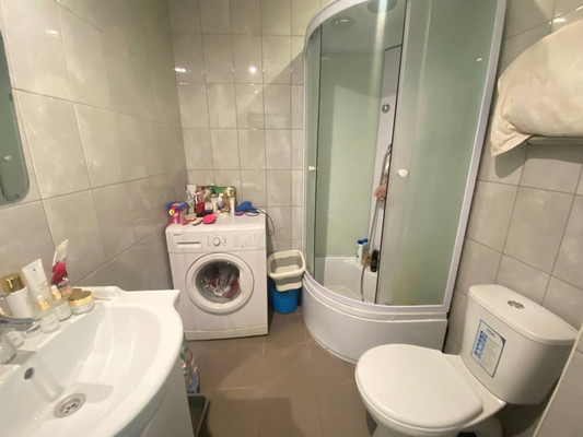 Продам однокомнатную (1-комн.) квартиру, Лавриненко ул, 13к3, Москва г