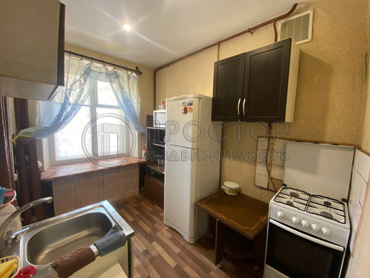 Продам комнату в 3-комн. квартире, Большой Овчинниковский пер, 12с1, Москва г