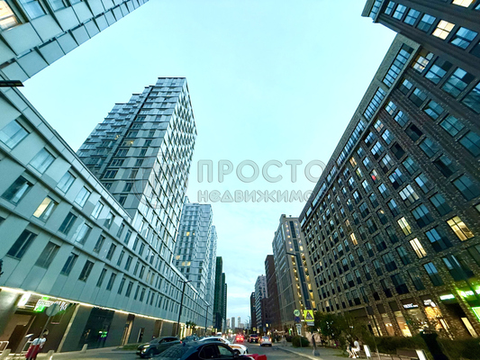 Продам однокомнатную (1-комн.) квартиру, Братьев Весниных б-р, 2, Москва г