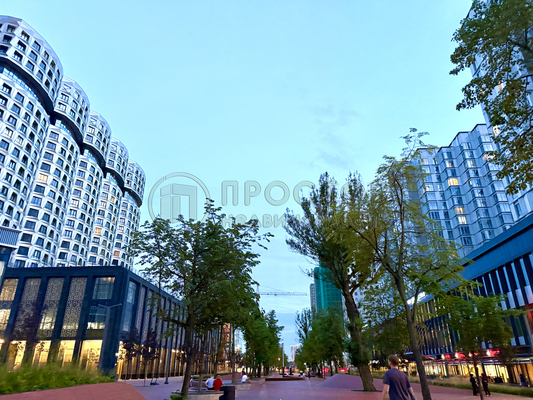 Продам однокомнатную (1-комн.) квартиру, Братьев Весниных б-р, 2, Москва г