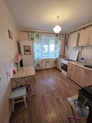 Продам двухкомнатную (2-комн.) квартиру, Мира ул, 18, Медведево пгт