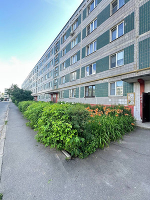Продам трехкомнатную (3-комн.) квартиру, Левобережье мкр, 4, Яхрома г