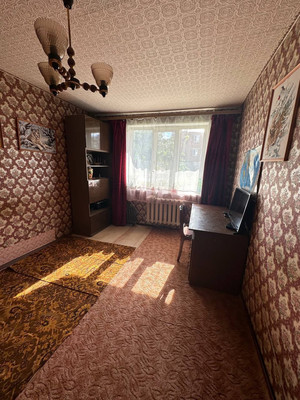 Продам трехкомнатную (3-комн.) квартиру, Левобережье мкр, 4, Яхрома г