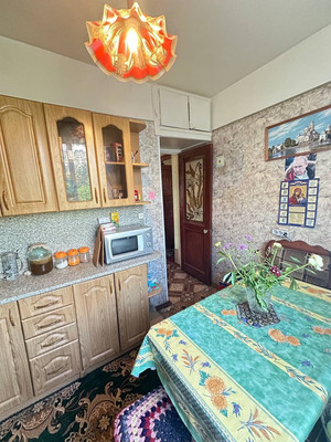 Продам трехкомнатную (3-комн.) квартиру, Левобережье мкр, 4, Яхрома г