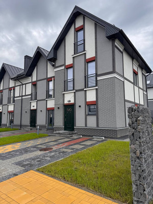 Продам таунхаус, Октябрьская ул, 10а, Пионерский г, 0 км от города