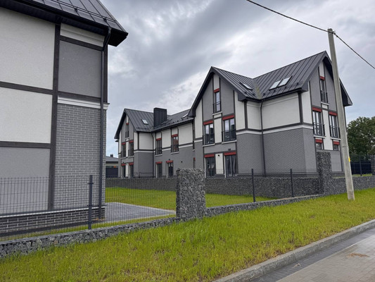 Продам таунхаус, Октябрьская ул, 10в, Пионерский г, 0 км от города