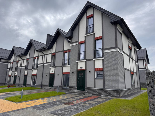 Продам таунхаус, Октябрьская ул, 10, Пионерский г, 0 км от города