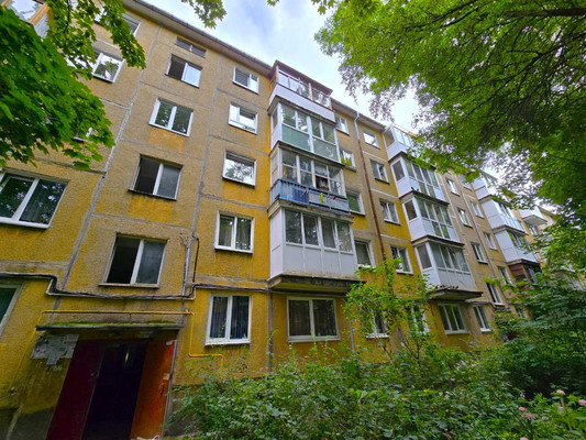 Продам двухкомнатную (2-комн.) квартиру, Генерала Соммера ул, 14, Калининград г