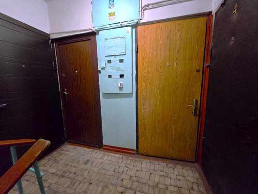 Продам двухкомнатную (2-комн.) квартиру, Генерала Соммера ул, 14, Калининград г