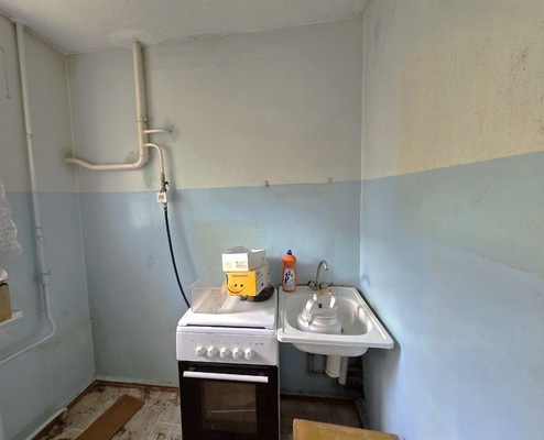 Продам двухкомнатную (2-комн.) квартиру, Генерала Соммера ул, 14, Калининград г