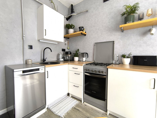 Продам трехкомнатную (3-комн.) квартиру, Революционный пр-кт, 52/39, Подольск г
