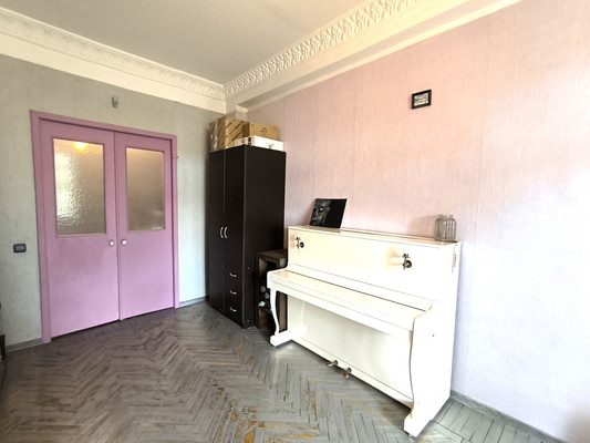 Продам трехкомнатную (3-комн.) квартиру, Революционный пр-кт, 52/39, Подольск г