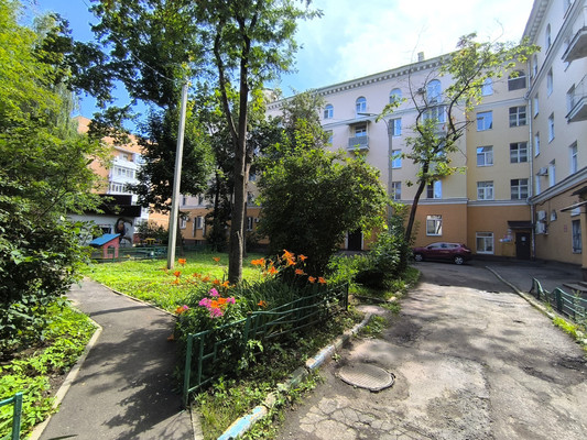 Продам трехкомнатную (3-комн.) квартиру, Революционный пр-кт, 52/39, Подольск г