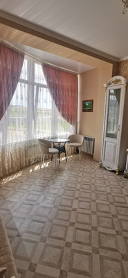 Продам двухкомнатную (2-комн.) квартиру, Крымская ул, 19к10, Геленджик г