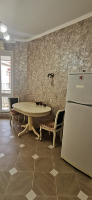 Продам двухкомнатную (2-комн.) квартиру, Крымская ул, 19к10, Геленджик г