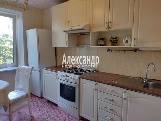 Продам однокомнатную (1-комн.) квартиру, Бухарестская ул, 39к3, Санкт-Петербург г