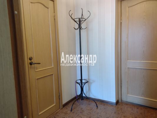 Продам однокомнатную (1-комн.) квартиру, Бухарестская ул, 39к3, Санкт-Петербург г