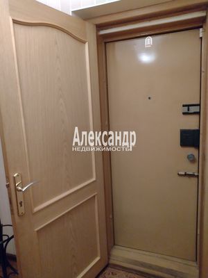 Продам однокомнатную (1-комн.) квартиру, Бухарестская ул, 39к3, Санкт-Петербург г