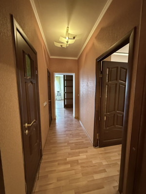 Продам трехкомнатную (3-комн.) квартиру, Великой Победы б-р, 11, Волгодонск г