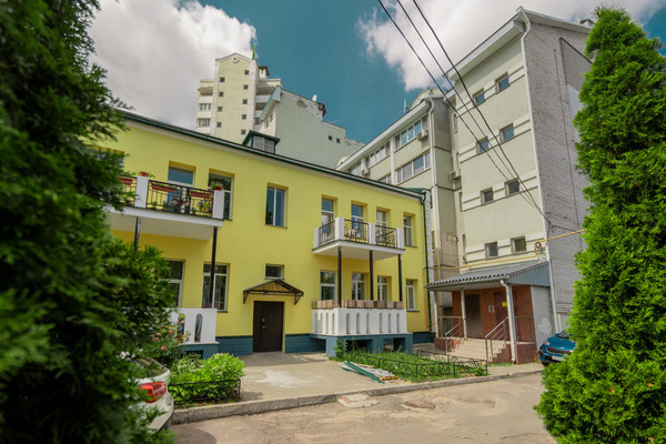 Продам многокомнатную квартиру, Никитинская ул, 49, Воронеж г