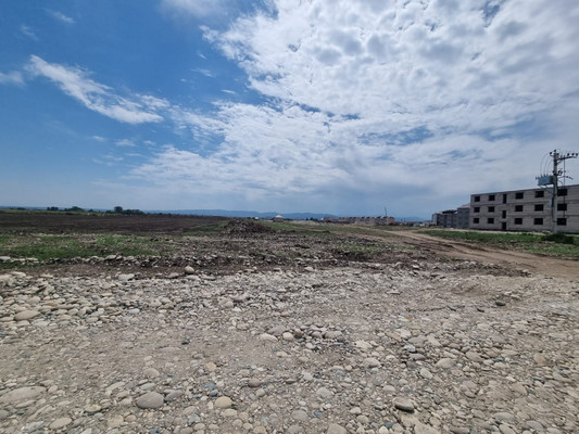 Продам участок 80 соток, ИЖС, 1-й Промпроезд ул, Чегем г, 0 км от города