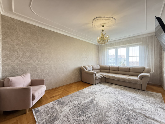 Продам трехкомнатную (3-комн.) квартиру, Московская ул, 4, Нальчик г