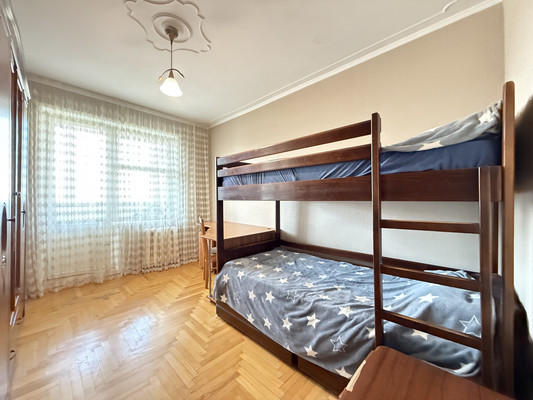 Продам трехкомнатную (3-комн.) квартиру, Московская ул, 4, Нальчик г