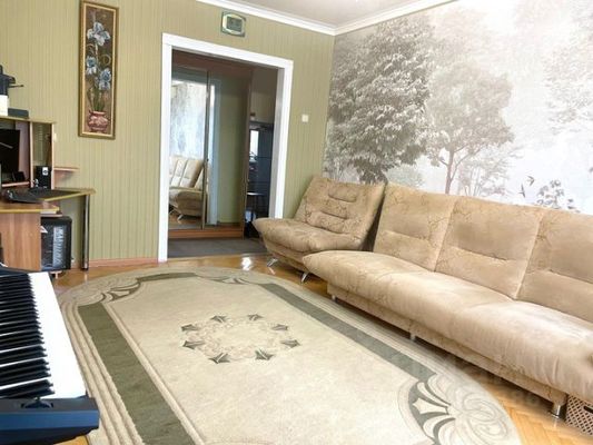 Продам трехкомнатную (3-комн.) квартиру, Майкопская ул, 2В, Родниковый п