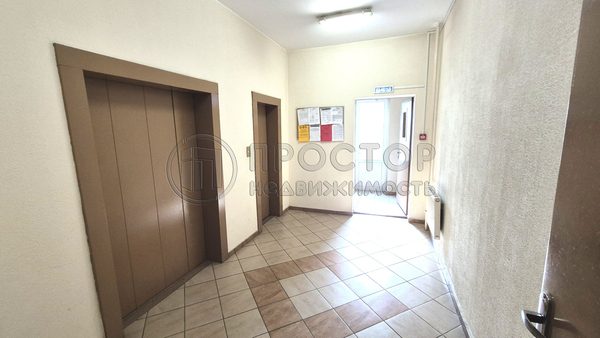 Продам трехкомнатную (3-комн.) квартиру, Удальцова ул, 81, Москва г