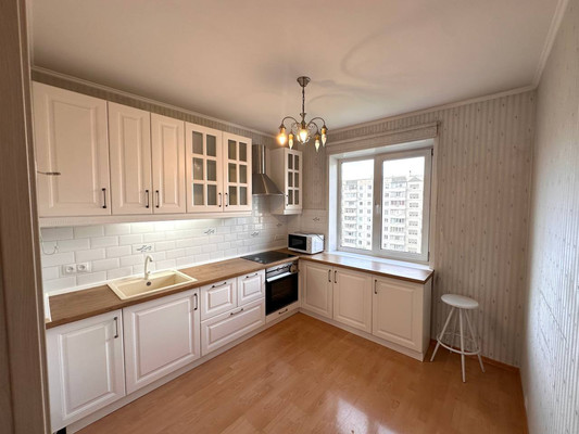 Продам трехкомнатную (3-комн.) квартиру, 78 Добровольческой Бригады ул, 11, Красноярск г