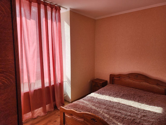 Продам однокомнатную (1-комн.) квартиру, им. Архитектора Ишунина ул, 6, Краснодар г