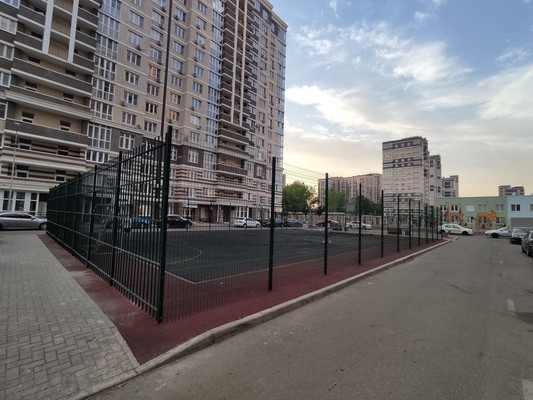 Продам трехкомнатную (3-комн.) квартиру, Конгрессная ул, 21, Краснодар г