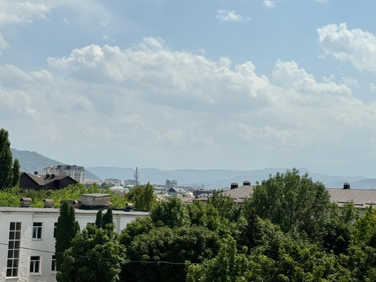 Продам двухкомнатную (2-комн.) квартиру, Чернышевского ул, 167, Нальчик г