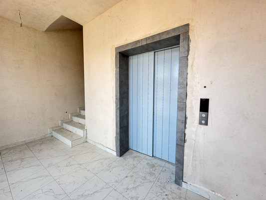 Продам двухкомнатную (2-комн.) квартиру, Чернышевского ул, 167, Нальчик г