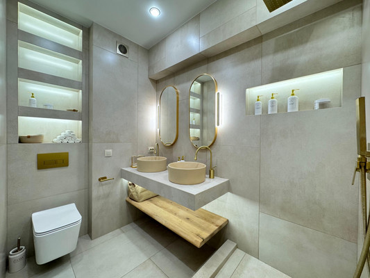Продам трехкомнатную (3-комн.) квартиру, Шарданова ул, 48к3, Нальчик г
