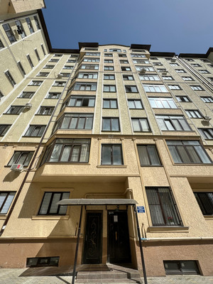Продам трехкомнатную (3-комн.) квартиру, Шарданова ул, 48к3, Нальчик г