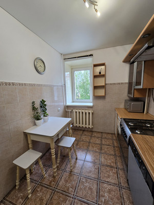 Продам двухкомнатную (2-комн.) квартиру, Пионерская ул, 46, Ханты-Мансийск г