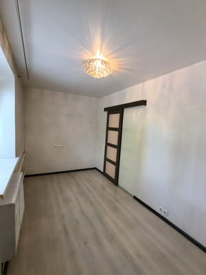 Продам трехкомнатную (3-комн.) квартиру, Московская ул, 32, Деденево рп