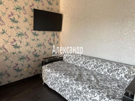 Продам однокомнатную (1-комн.) квартиру, Воронцовский б-р, 19к1, Мурино п