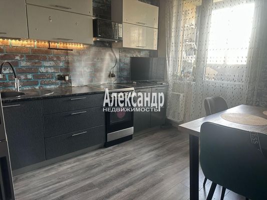 Продам однокомнатную (1-комн.) квартиру, Воронцовский б-р, 19к1, Мурино п