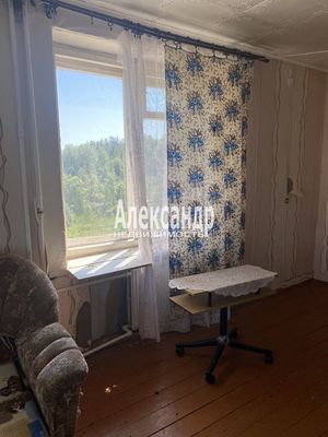 Продам однокомнатную (1-комн.) квартиру, Юбилейная ул, 1, Кузнечное гп