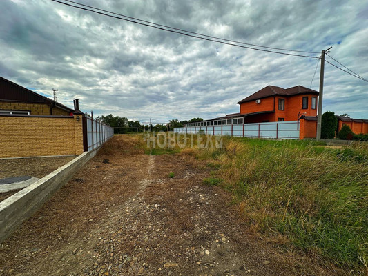 Продам участок 7,6 соток, ИЖС, Юности ул, 13, Курганинск г, 0 км от города