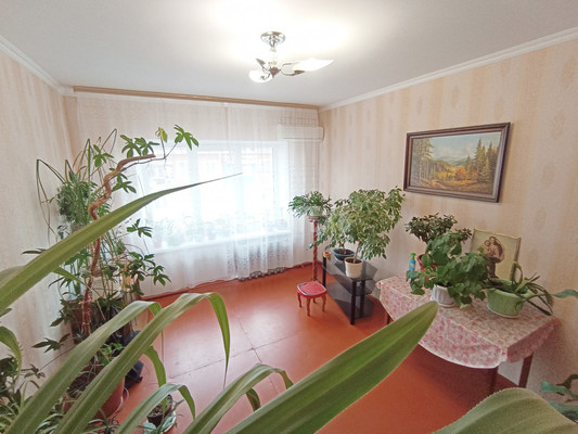 Продам многокомнатную квартиру, Пролетарская ул, 196, Апшеронск г