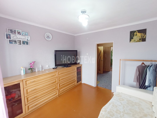 Продам многокомнатную квартиру, Пролетарская ул, 196, Апшеронск г