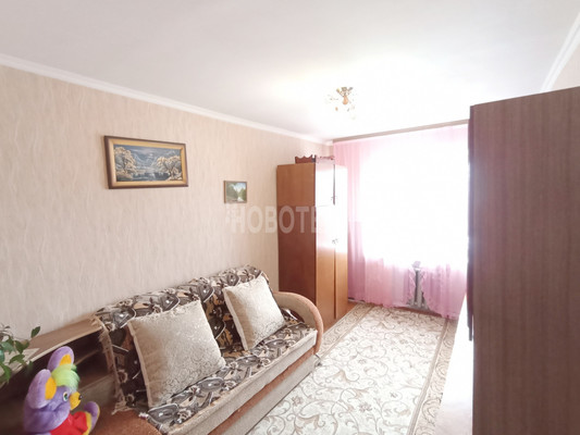 Продам многокомнатную квартиру, Пролетарская ул, 196, Апшеронск г