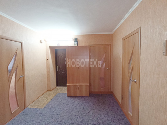 Продам многокомнатную квартиру, Пролетарская ул, 196, Апшеронск г