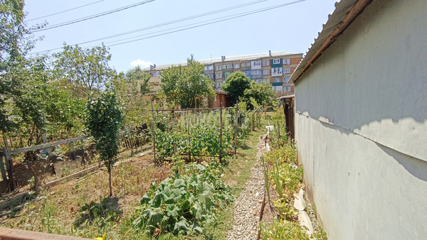 Продам многокомнатную квартиру, Пролетарская ул, 196, Апшеронск г